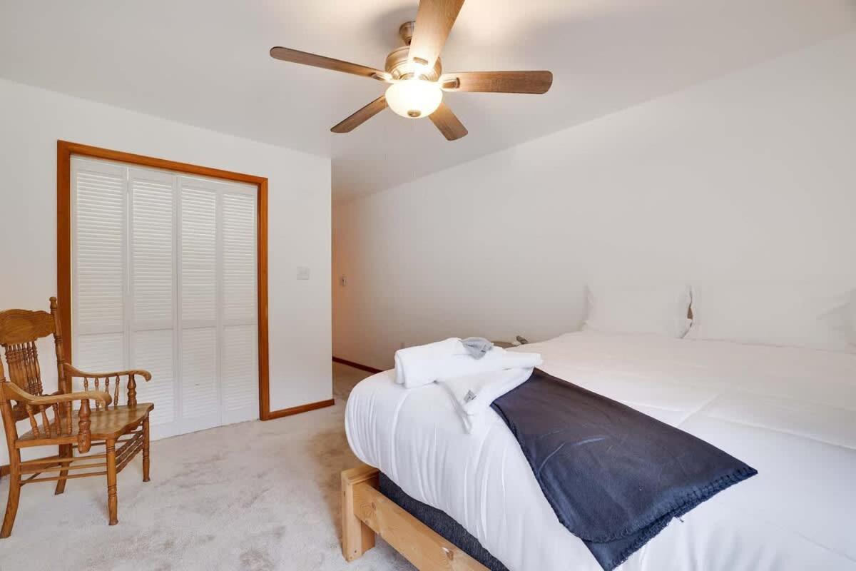 Relax In Blakeslee - Spacious 5Br Home With Bbq Екстериор снимка