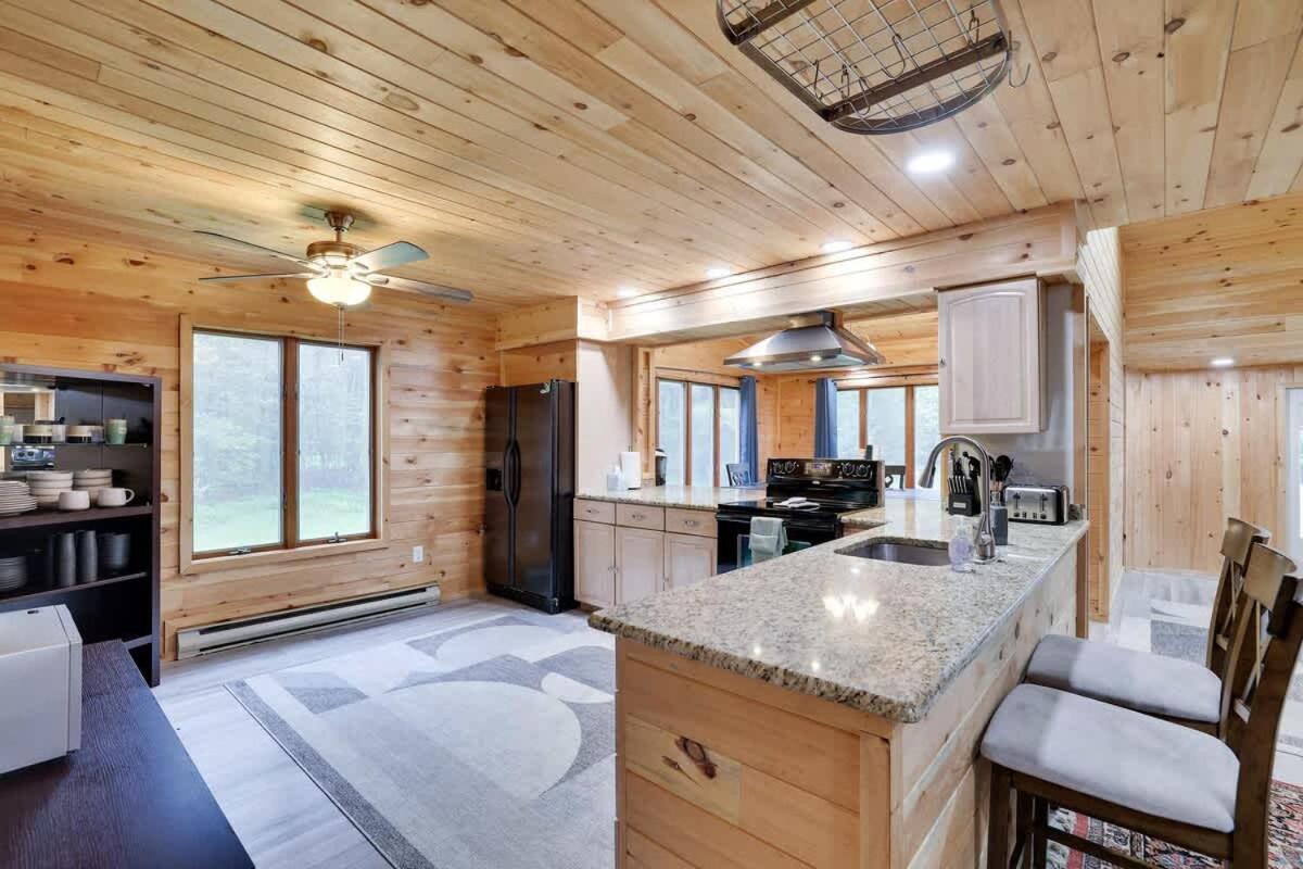 Relax In Blakeslee - Spacious 5Br Home With Bbq Екстериор снимка