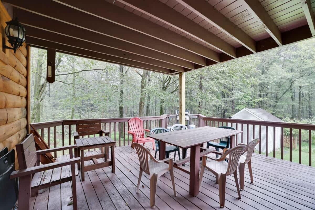 Relax In Blakeslee - Spacious 5Br Home With Bbq Екстериор снимка